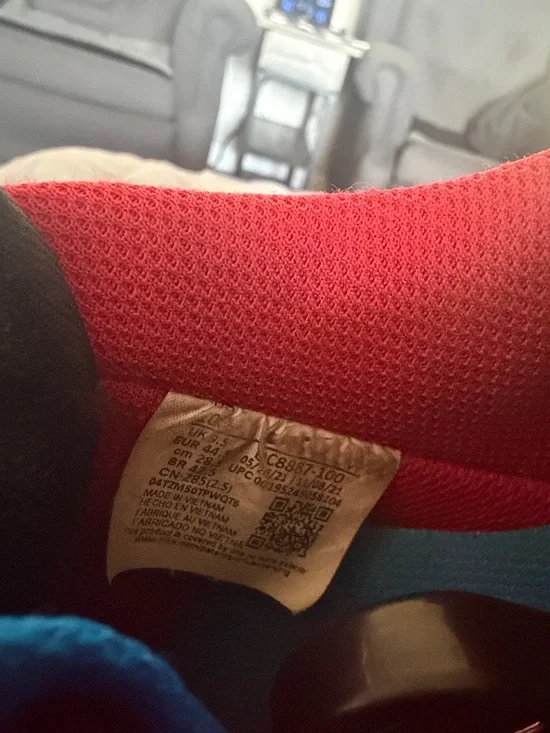 Nike Uno Air Force 1 in Blue, Yellow, Red, White & Black - Picture 6 of 11